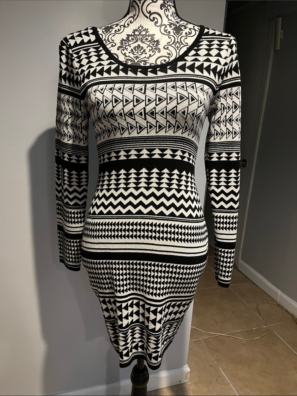 Say What? Black & White Aztec-Pattern Long Sleeve Knit Dress